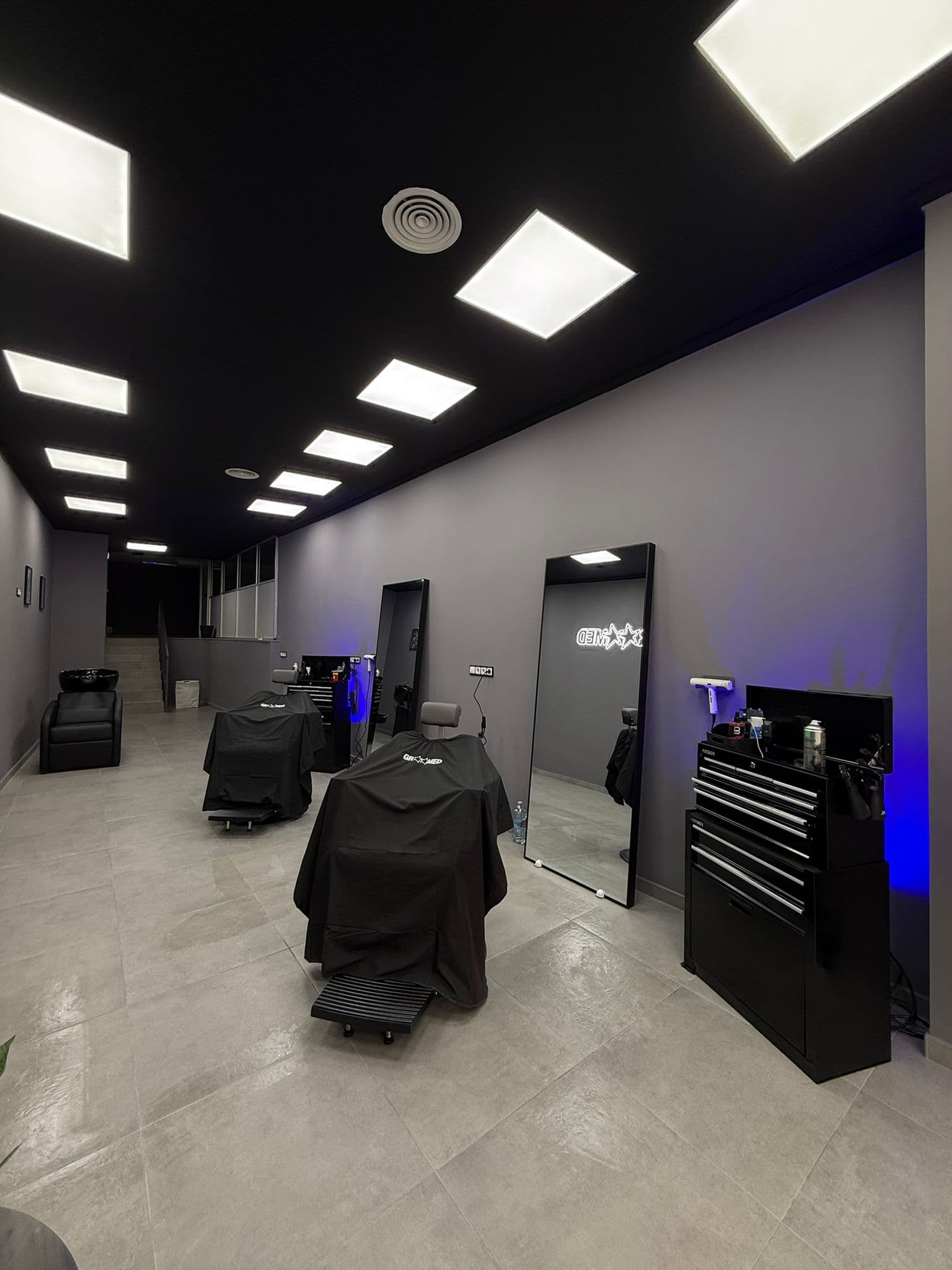 Groomed Barbería Interior